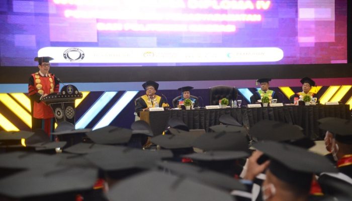 Lantik 590 Wisudawan Poltekip/Poltekim, Menkumham: Harus SIAP Ditempatkan Dimana Saja