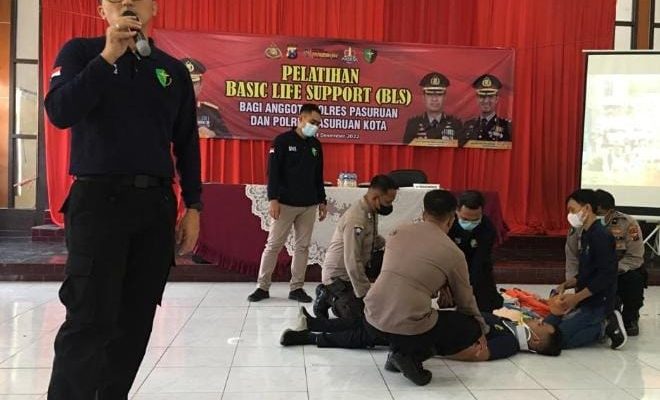 Tingkatkan Kemampuan Personel, Polres Pasuruan Kota Gelar Pelatihan Basic Life Support