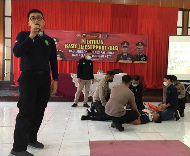 Tingkatkan Kemampuan Personel, Polres Pasuruan Kota Gelar Pelatihan Basic Life Support