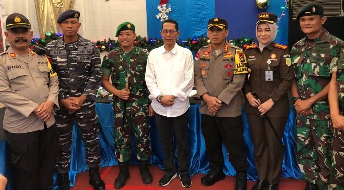 Kapolresta Barelang Beserta FKPD Kota Batam Melaksanakan Kunjungan Di Pospam Nagoya Hill