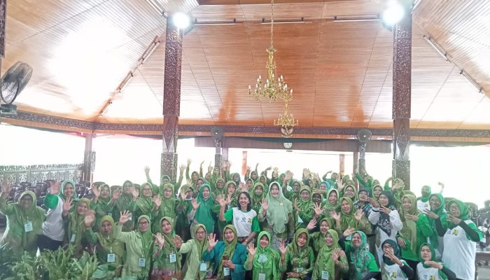 Bersama relawan Eco Enzyme Nusantara, PC Muslimat NU Blora gelar Pelatihan Pembuatan Eco Enzyme