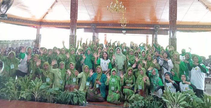 Bersama relawan Eco Enzyme Nusantara, PC Muslimat NU Blora gelar Pelatihan Pembuatan Eco Enzyme