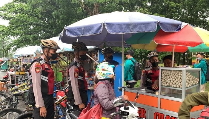 Patroli Sepeda Saat CFD, Polres Pekalongan Antisipasi Gangguan Kamtibmas