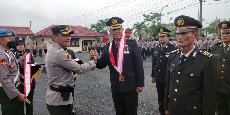 Kapolres Blora Pimpin Upacara Kenaikan Pangkat Dan Wisuda Purnawira/Purnabakti
