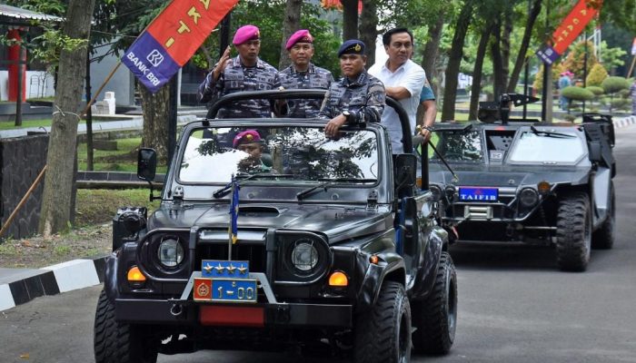 Kasal Ajak Komisi I Kunjungi Sarang Petarung Prajurit Brigif 2 Mar