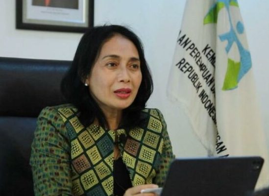 Gubernur AAL Hadiri Peresmian KRI dr. RJW-992