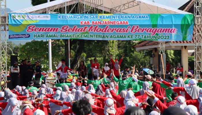 Polres Banjarnegara Lakukan Pengamanan Senam Sehat Moderasi Beragama