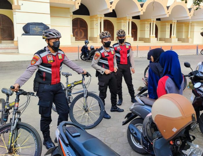 Polres Pekalongan Hadir di Tengah Masyarakat Melalui Patroli Sepeda