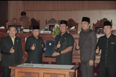DPRD Kota Lubuklinggau Sahkan 29 Raperda dari Propemperda