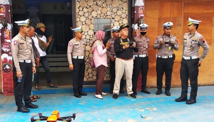 Polres Tegal Bersama Subdit Gakkum Ditlantas Polda Jateng Melakukan Pengenalan ETLE Drone