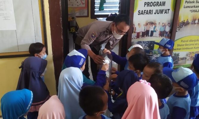 PAUD Terpadu Aisyiah Kunjungi Polsek Sumberrejo Polres Bojonegoro, Kenalkan Lebih Dekat Polri Ke Anak-Anak