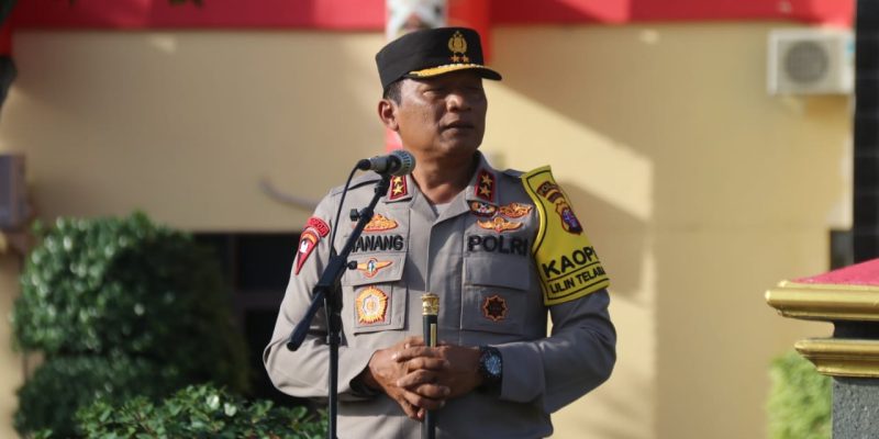 Kapolda Kalteng Pimpin Apel Pagi Awal Tahun Tekankan Personel Jaga Soliditas dan Jauhi Narkoba
