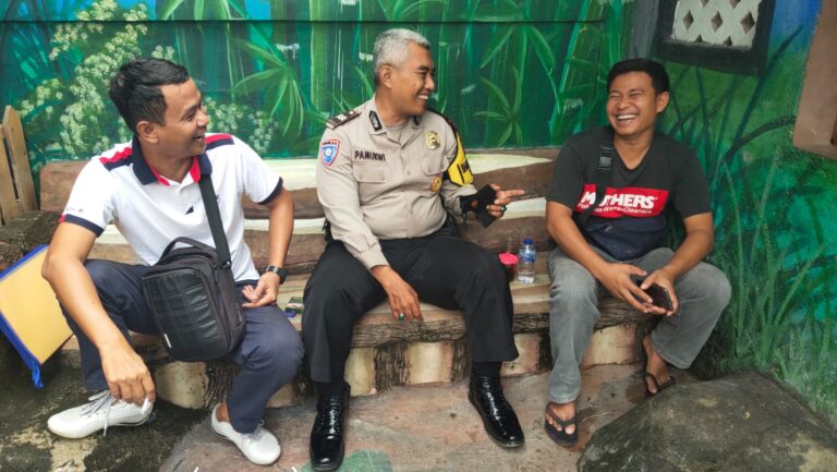 Koordinasi Kamtibmas Antara Bhabin dengan Ketua LPM