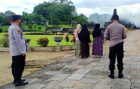 Cegah gangguan kamtibmas, anggota Polsek Nglegok aktif berpatroliberpatroli di tempat wisata