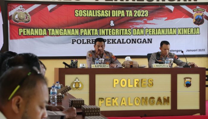 Gelar Sosialisasi DIPA Ta. 2023, Polres Pekalongan Laksanakan Penandatanganan Pakta Integritas dan Perjanjian Kinerja