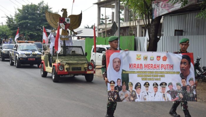 Dandim 0710/Pekalongan Pimpin Apel dan Kirab Merah Putih