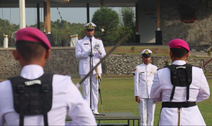 Yonif 10 Marinir/SBY Laksanakan Upacara Hari Dharma Samudera 2023
