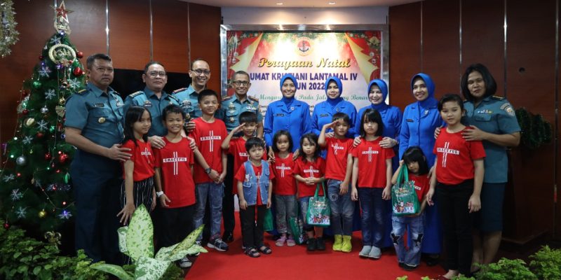Lantamal IV Rayakan Natal Bersama Serta Larut Dalam Kebersamaan