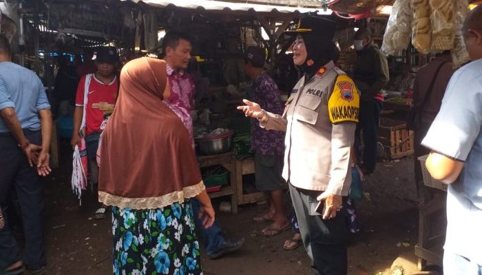 Dengarkan Curhatan Warga, Polres Pekalongan Kota Rutin gelar “Jum’at Curhat”