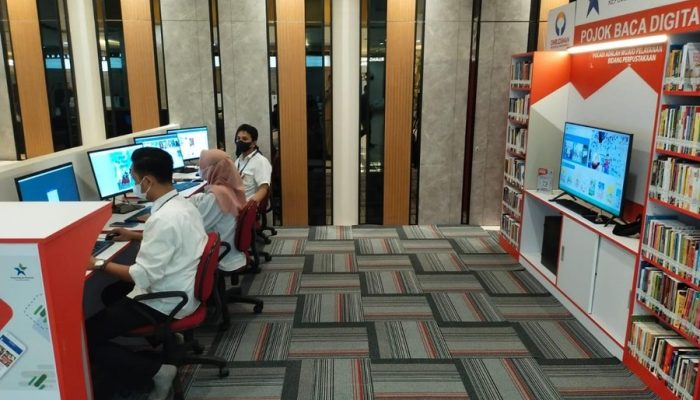 Pojok Baca Digital Hadir Di MAll Pelayanan Publik Siola Surabaya