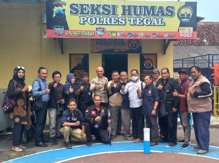 Puluhan Awak Media Geruduk Humas Polres Tegal