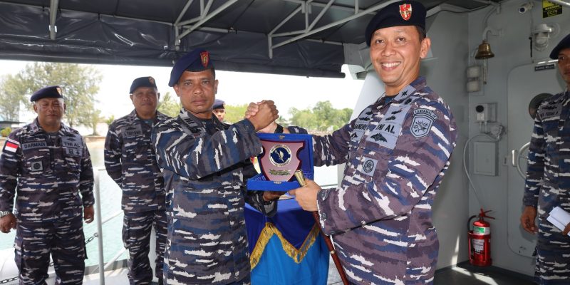 Komandan KAL Marapas I-4-65 Satrol Lantamal IV Batam Berganti