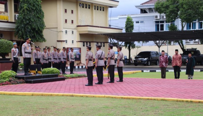 Pimpin Sertijab Kabaglog, Kasat Narkoba, Kapolsek Doro dan Kapolsek Kandangserang, Kapolres Pekalongan Sampaikan Ini