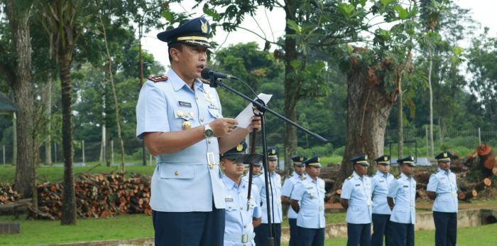 Skadik 502 Tutup Sejurba Hukum A-13 dan Bintal A-10