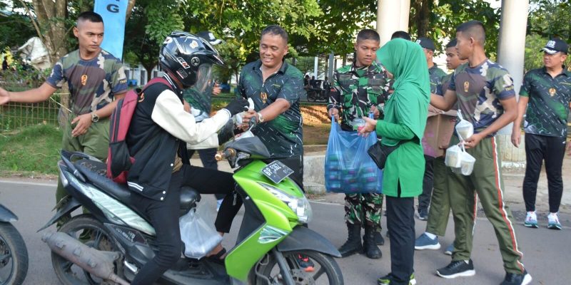 Persit Koorcab Rem 033 PD I/BB Bagi-Bagi Takjil