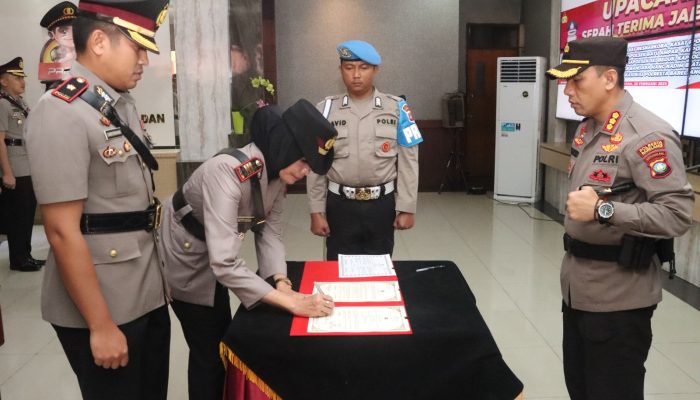 Kapolresta Barelang Pimpin Sertijab, AKP Betty Novia Resmi Jadi Kapolsek Batam Kota