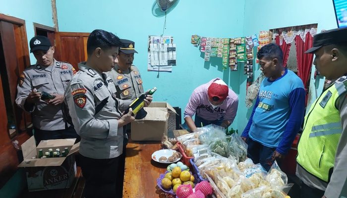 Menjelang Bulan Ramadhan, Polsek Karanganyar Laksanakan Razia Miras