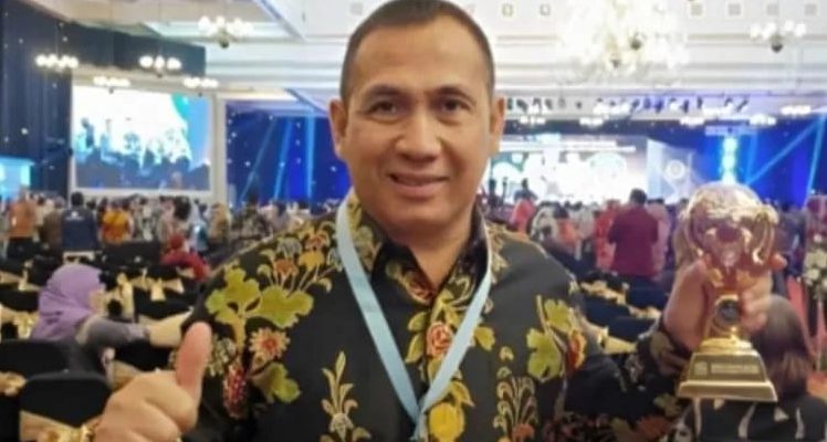 Walikota Lubuklinggau Dapat Penghargaan Dari Wakil presiden