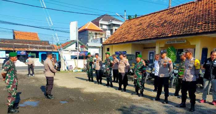 Amankan Bulan Ramadhan 1444 H, Polsek Sampang Dan Koramil 0828/01 Sampang Laksanakan Apel Gabungan