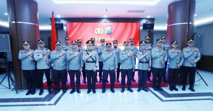 Kapolda Jatim Pimpin Sertijab Kapolrestabes Surabaya