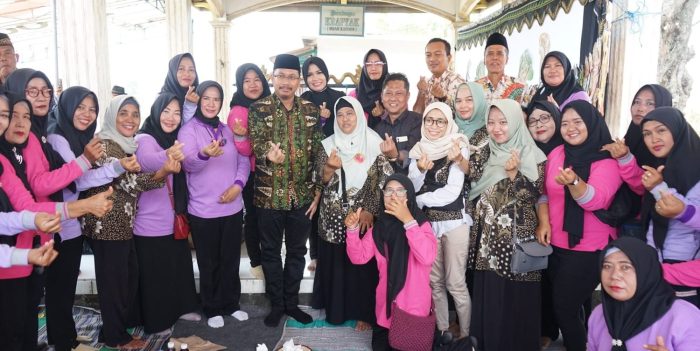 Acara Ruwah Desa Momen Warga Bisa Wadul Langsung ke Bupati Gus Muhdlor