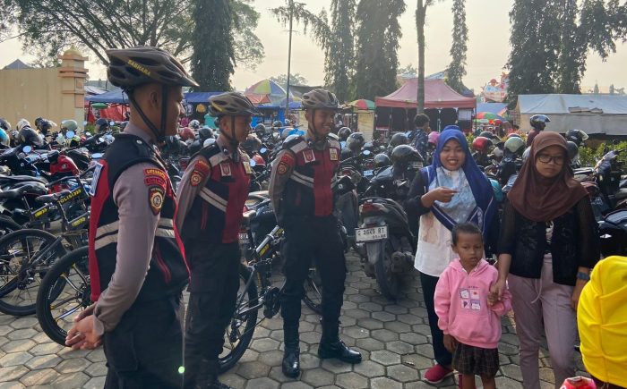 Patroli Sepeda Polres Pekalongan, Hadir Berikan Rasa Aman Dan Nyaman