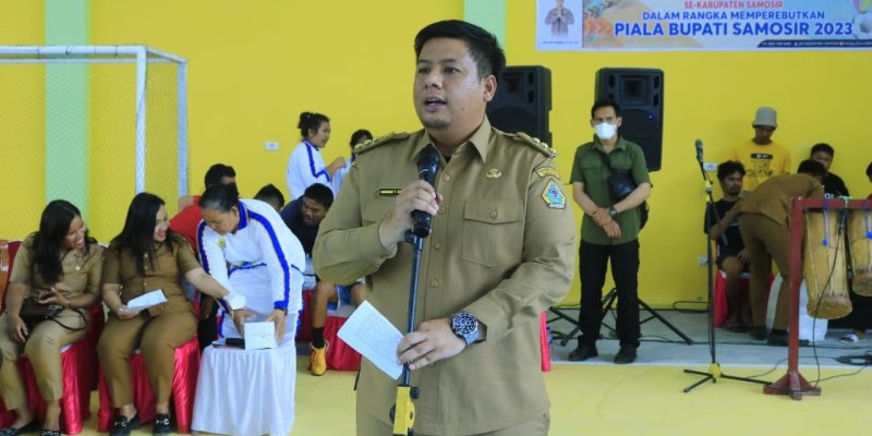 Bupati Samosir Buka Kompetisi Liga Futsal Bupati Samosir CUP Tingkat SD, SMP dan SMA/SMK di GOR Kabupaten Samosir