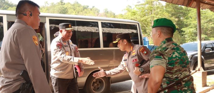 Kapolda Kepri dan FKPD Lakukan Konferensi Pers Dalam Rangka Penegakan Hukum di Kampung Aceh Batam