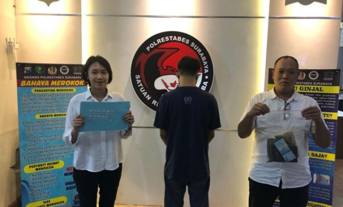 Satresnarkoba Polrestabes Surabaya Mengamankan Pengedar 12 Paket Sabu