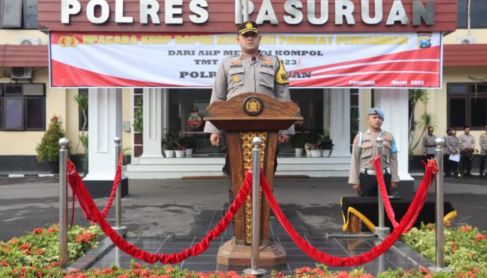 Wakapolres Pasuruan Pimpin Upacara Korp Rapor Kenaikan Pangkat PNPP Polres Pasuruan