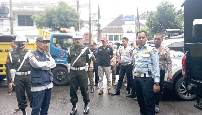 Dishub Kota Malang Tertibkan Pengguna Parkir Liar