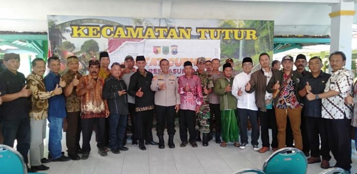 Wujudkan Kedekatan Polri Dengan Masyarakat, Polres Pasuruan Menggelar Kegiatan Jum’at Curhat Bersama Masyarakat Tutur
