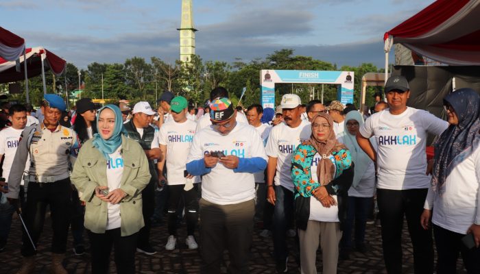 Bupati Musi Rawas Bersama Kapolres Jalan Sehat Dalam Rangka 25 Tahun BUMN RI