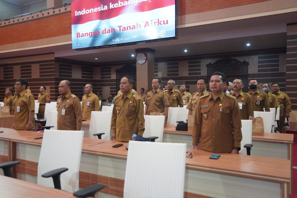 gelar-rapat-paripurna-bupati-mojokerto-sampaikan-nota-penjelasan-lkpj-2022