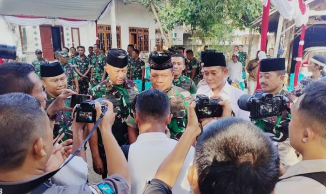 Pangdam V/ Brawijaya Silaturahmi Ke Kyai Kharismatik di Kabupaten Sampang