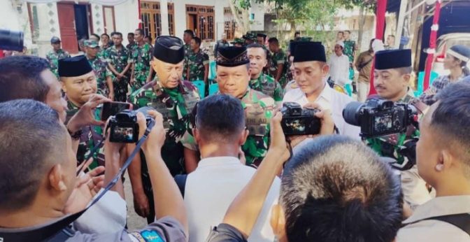 Pangdam V/ Brawijaya Silaturahmi Ke Kyai Kharismatik di Kabupaten Sampang