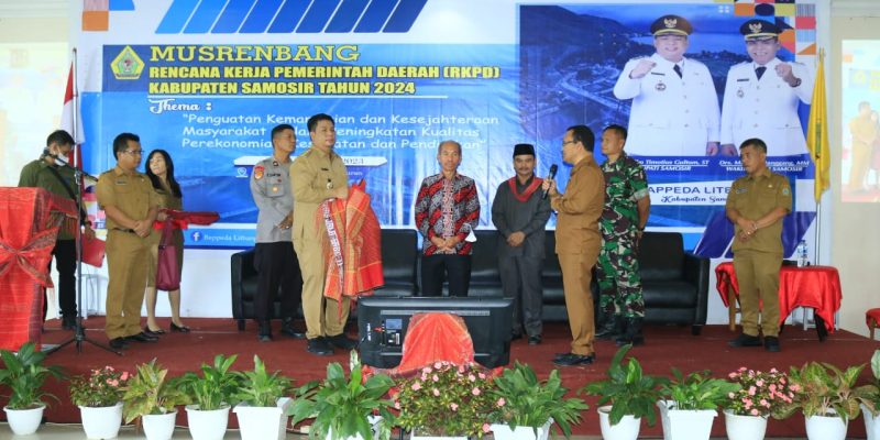 Buka Musrenbang RKPD 2024, Bupati Samosir Mengajak Seluruh Stakeholder Bangun Sinergitas dan Kolaborasi