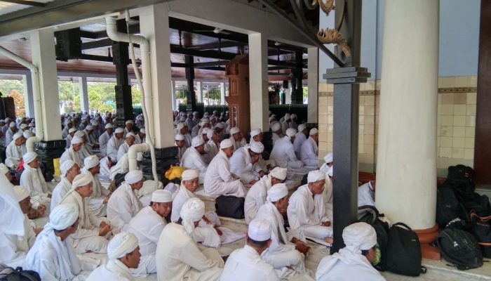 TAWASSUL AKBAR RUWAHAN Thoriqoh Asy-Syahadatain Se-Indonesia Tahun 1444 H – 2023 M