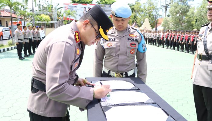 Kasatreskoba Polresta Banyuwangi Diserahterimakan dari Kompol Rudi Prabowo, digantikan Kompol Redik Tribawanto.