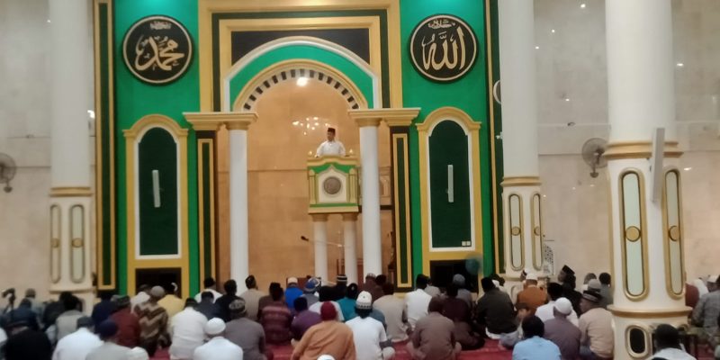 Berikan Tausiyah di Masjid Agung Al Ikhlas, Dandim 1621 Sampaikan Ini